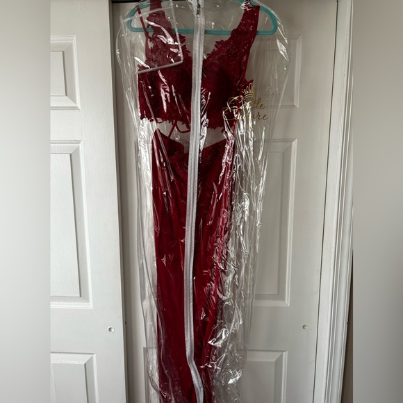 Hot red prom dress! - Picture 2 of 10